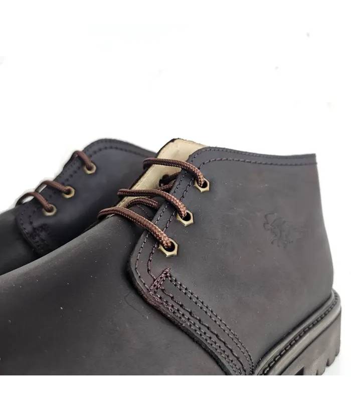 Detalle cordones botines Nifty piel marrón
