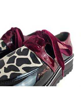 Detalle lazos terciopelo zapatos Nival Jerez
