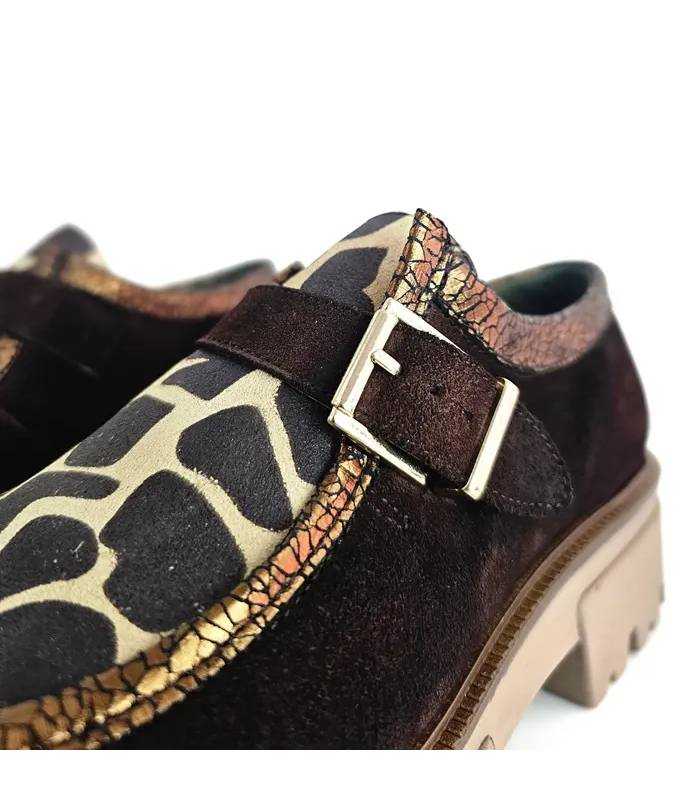 Detalle hebilla zapatos Nival mujer Tarifa