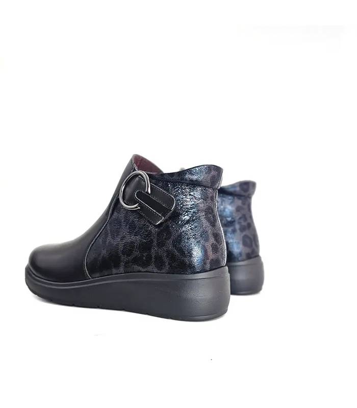 Botines Treintas mujer negros vista trasera