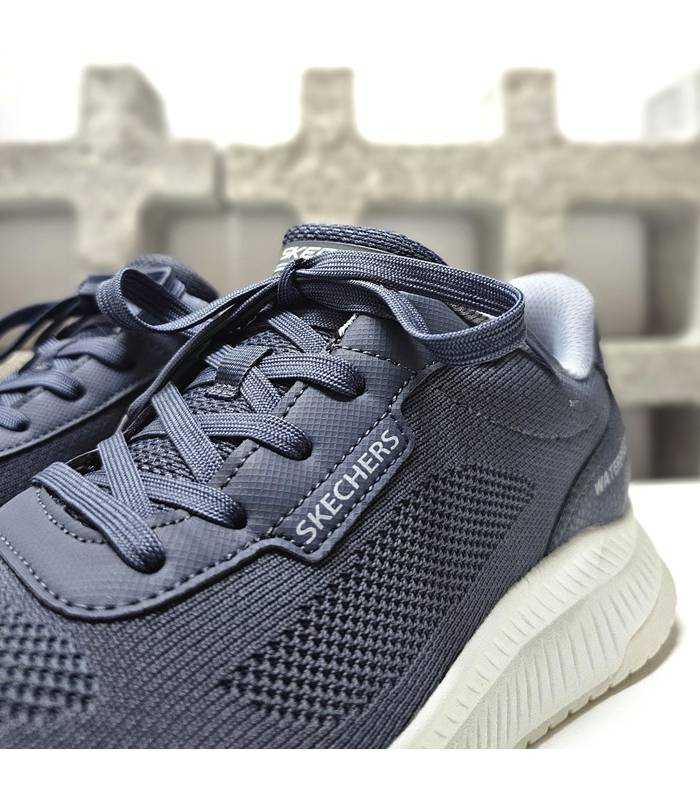 Detalle Skechers BOBS waterproof mujer azul grisáceo