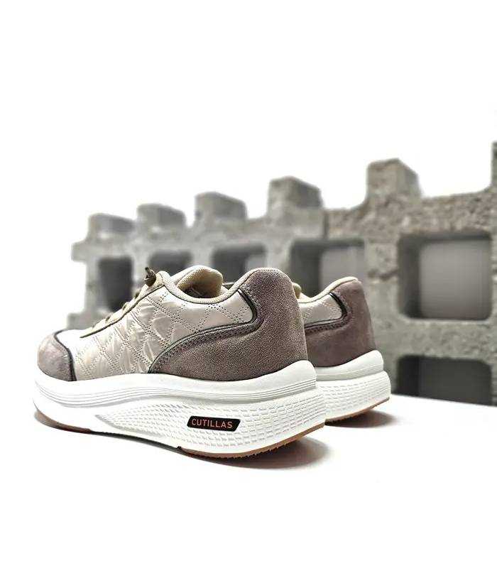 Vista trasera Doctor Cutillas mujer beige