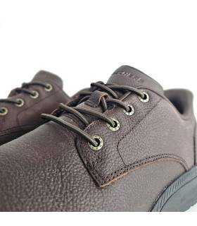 Detalle piel marrón Skechers Slip-ins hombre