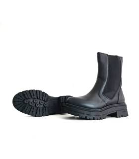 Botas Chelsea mujer piel negra vista suela track