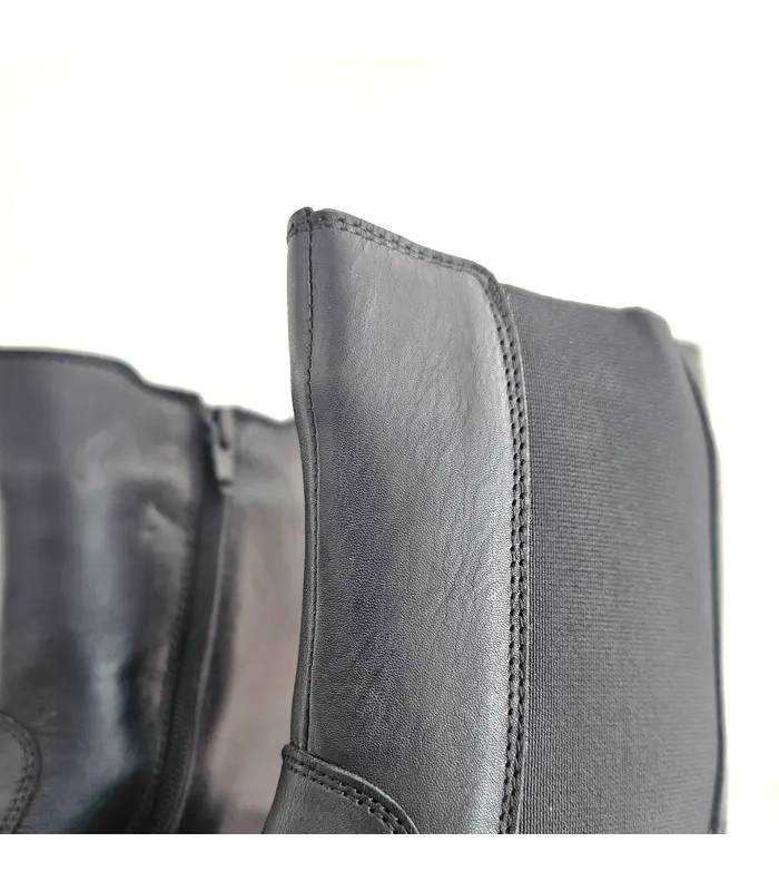 Detalle elástico lateral botas Chelsea mujer negras