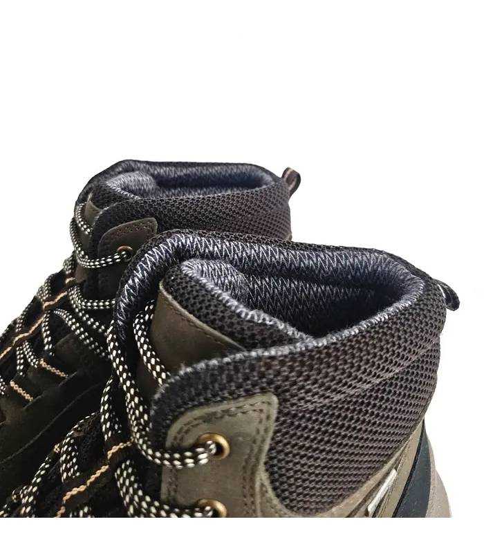 Detalle cuello acolchado botas Luisetti hombre