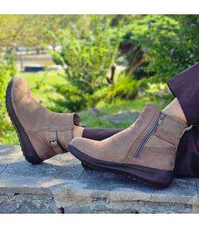 Botines Mysoft mujer beige Water Repellent beige puestos con pantalon marron