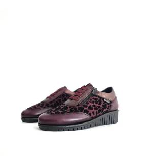 Zapatos mujer cuña Barefly animal print burdeos