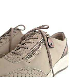 Detalle cordones y cremallera zapatos Suave Marie beige