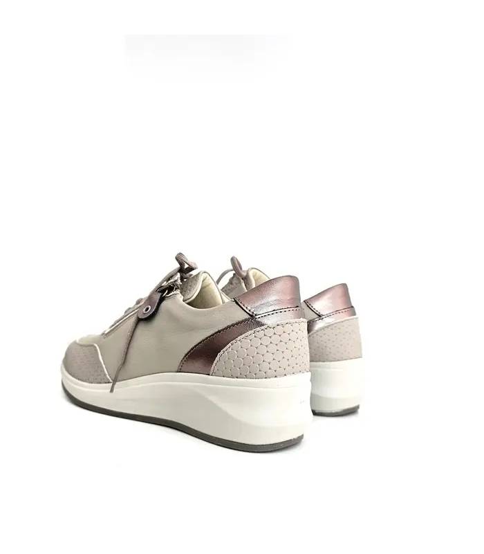 Vista trasera zapatos Suave by Leyland Marie color potato