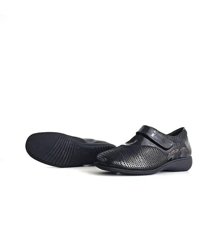 Zapatos mujer horma ancha Doctor Cutillas negro vista suela