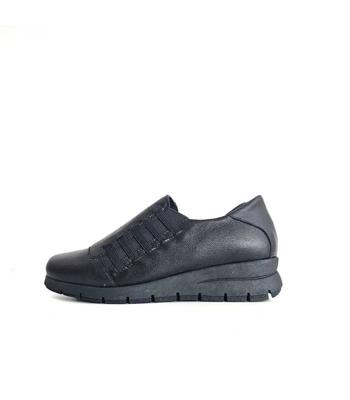 Perfil zapatos mujer cuña negra Valerias