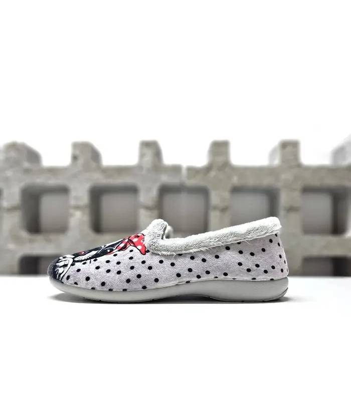 Perfil zapatillas Pelusín mujer gris lunares