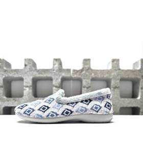 Perfil zapatillas Pelusín mujer cerradas azul