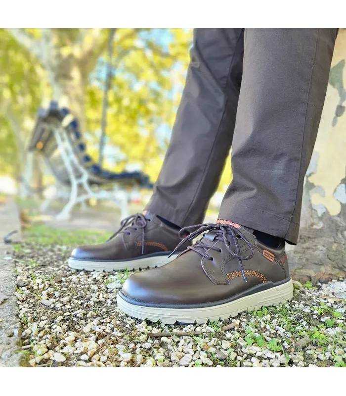 Zapatos casual hombre piel marrónes puestos