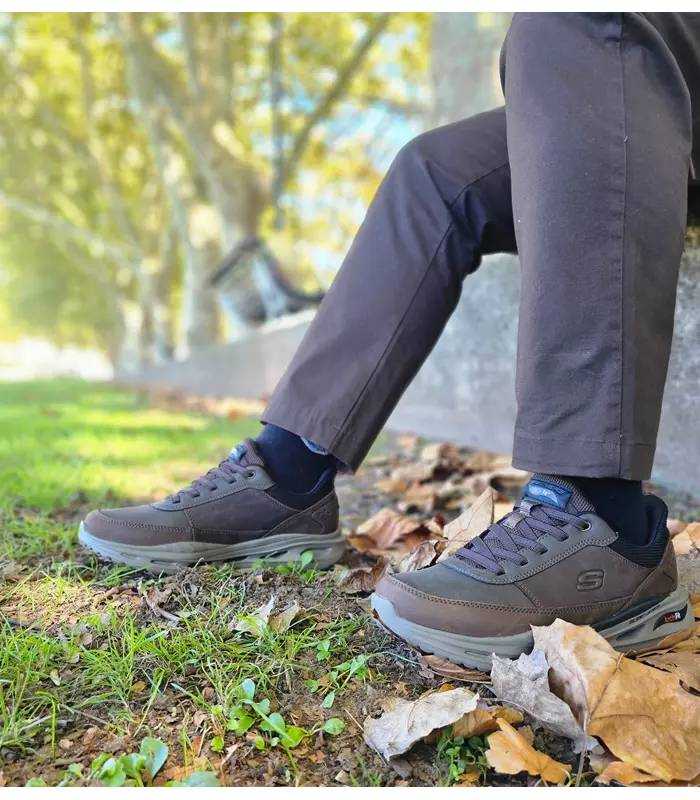 Zapatos Skechers Slip-ins hombre marrón Arch Fit Orvan Moxley puestos
