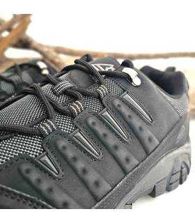 Detalle zapatillas Paredes Sollana negras