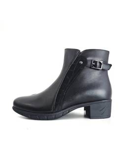 Perfil botines Treintas mujer con hebilla lateral