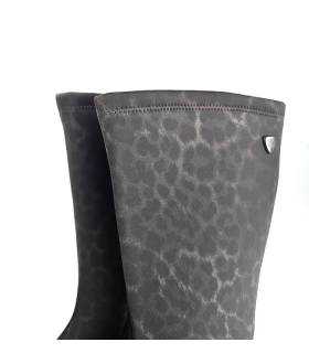 Detalle animal print botas Treintas mujer cuña