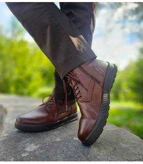 Botas marrones hombre impermeables G Comfort horma ancha puestas