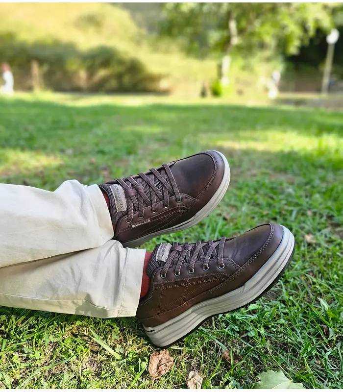 Zapatos Skechers hombre invierno Slip-ins Sterling Hansel marrónes puestosa