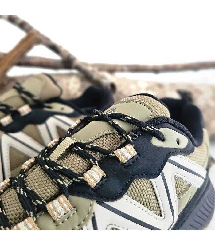 Detalle cordones zapatillas Paredes Aldai hombre