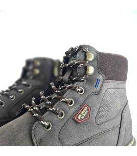 botas Dockers hombre detalle cordones y ganchos