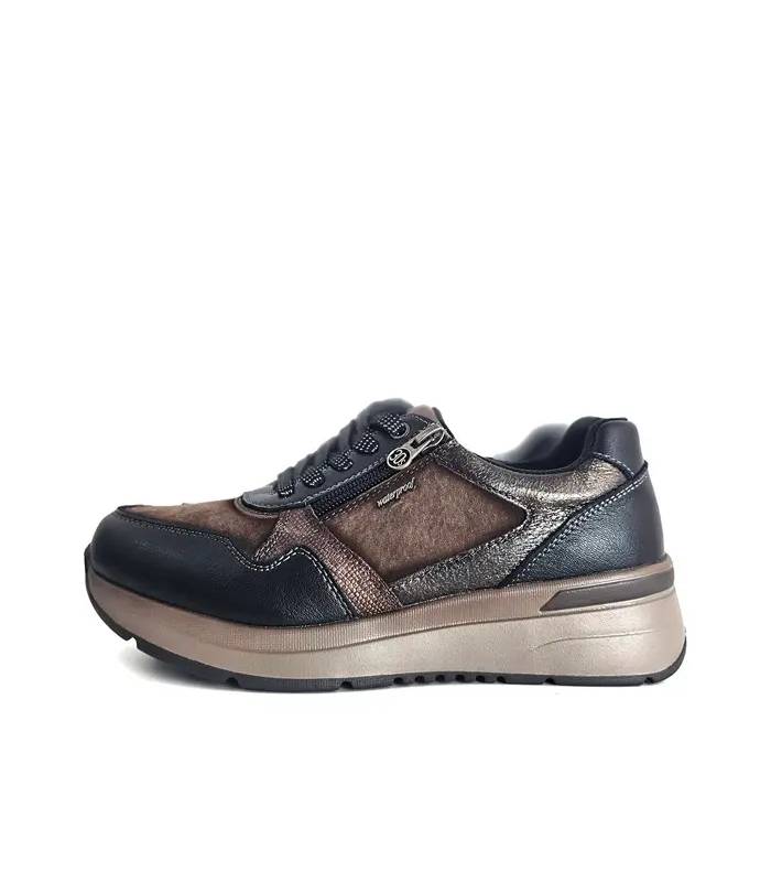 Perfil lateral zapatos mujer Treintas waterproof marrón