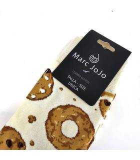 Detalle calcetines Marc JoJo con diseño de galletas