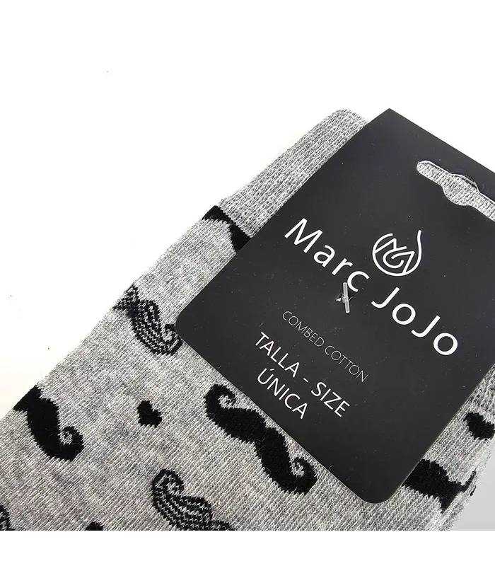 Detalle calcetines Marc JoJo con bigotes y pajaritas