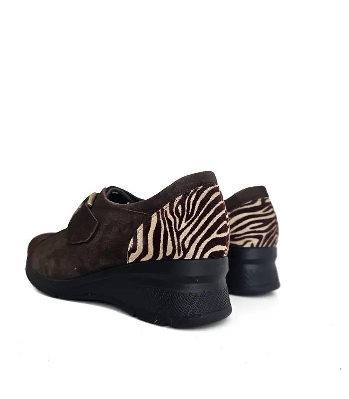 Zapatos mujer horma ancha Comfort Class 8104 marrón vista trasera