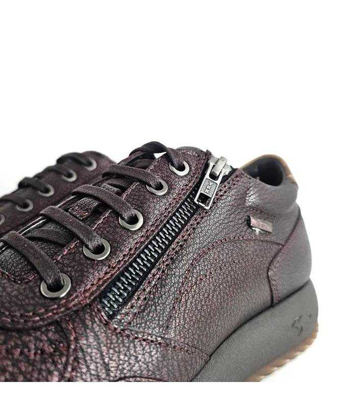 Detalle piel y cremallera zapatillas Kangaroos mujer burdeos