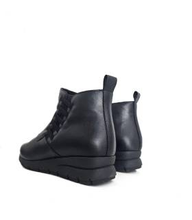 Botines Valerias mujer piel negra vista trasera