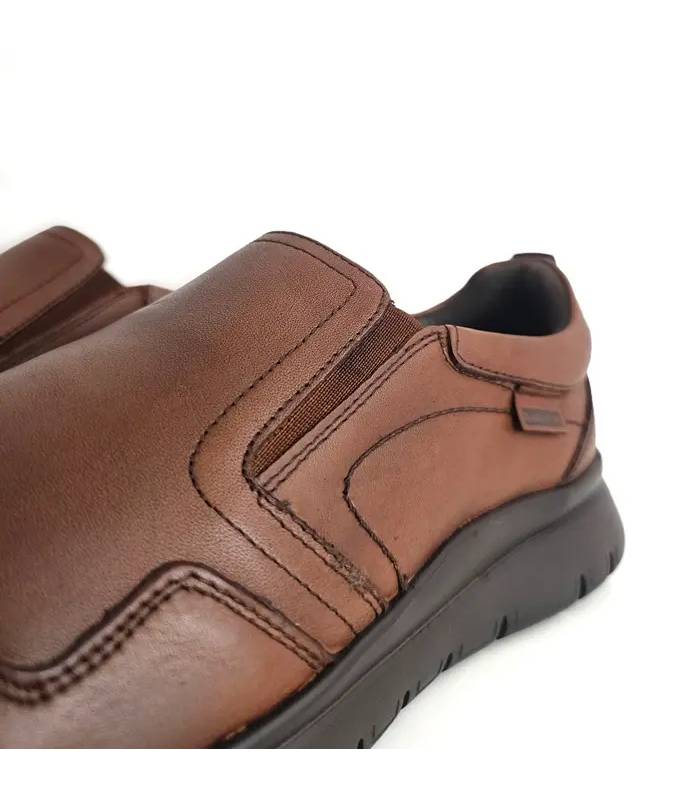 Detalle elásticos laterales zapatos Baerchi hombre