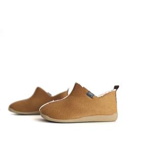 Zapatillas mujer abotinadas camel vista lateral