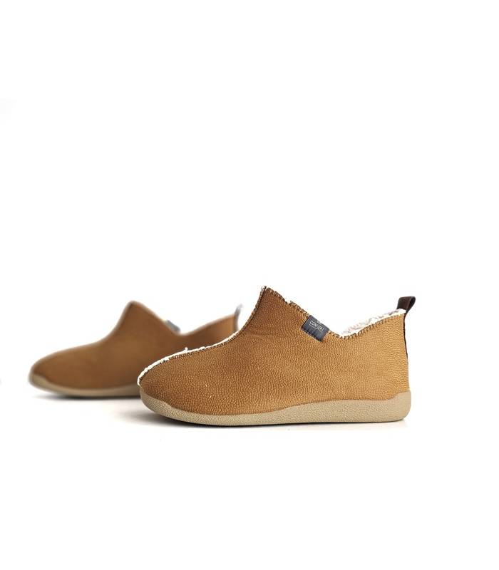 Zapatillas mujer abotinadas camel vista lateral