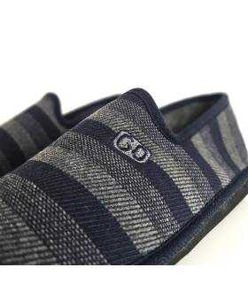 Detalle zapatillas Gomus hombre invierno azul y gris