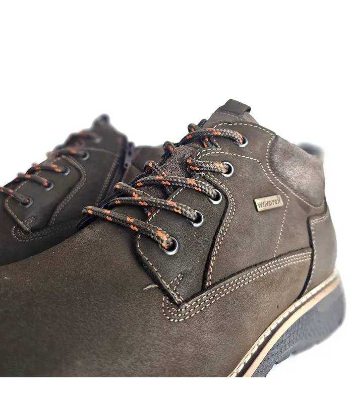 Detalle botas hombre casual impermeables Output marrones