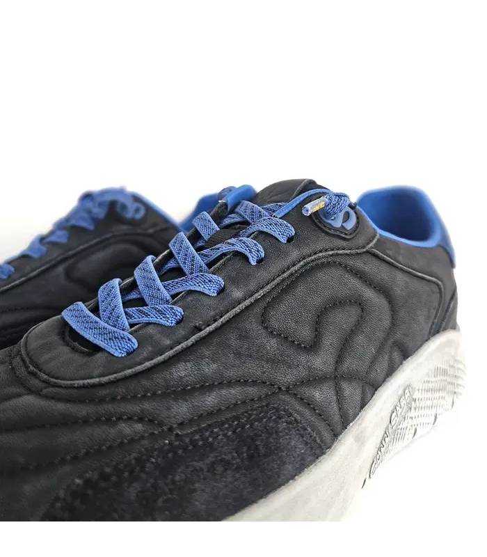 Detalle piel y cordones Sunni Sabbi hombre negro