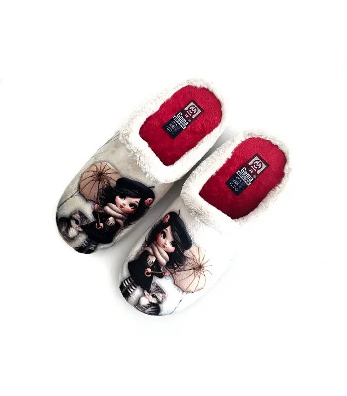 Zapatillas Gema García con dibujo de niña paraguas y gatito