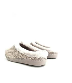 Zapatillas de casa Gema García beige con forro interior cálido y talón abierto