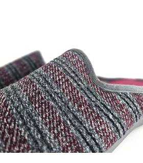 Detalle tejido jaspeado gris y granate zapatillas Gema García hombre