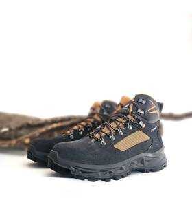 Botas Chiruca hombre para senderismo con piel serraje gris