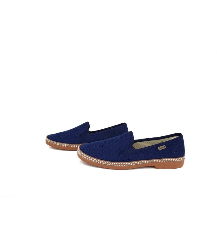 Alpargata de hombre en color azul marino para hombre con plantilla de cañamo y piso de goma fabricada por laro en España