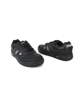 Zapatilla deportiva fabricada por Paredes en piel grabada de color negro modelo ecology, ecológico con cierre de cordones