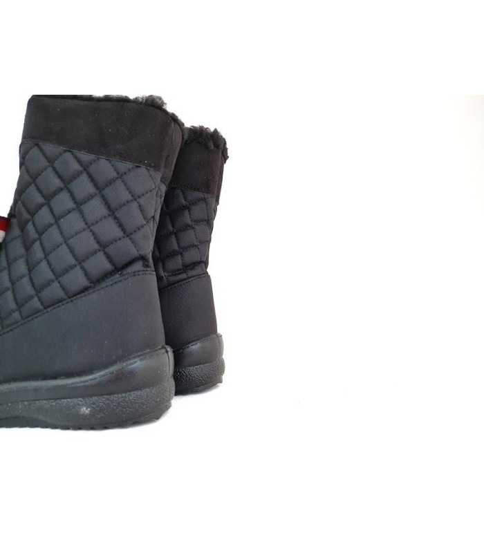 Bota negra con membrana waterproof que te protege frente a al luvia y forro de borreguito para mujer fabricad por Samitex