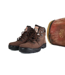 Bota de trekking o senderismo de piel marrón fabricada por Notton para hombre