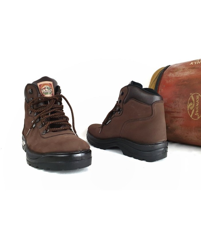 Bota de trekking o senderismo de piel marrón fabricada por Notton para hombre