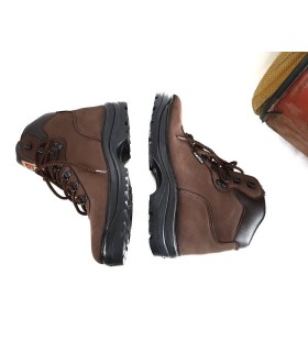 Bota de trekking o senderismo de piel marrón fabricada por Notton para hombre