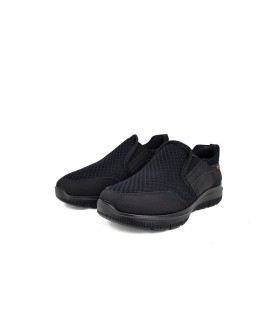 deportivos de hombre modelo runner de color negro con elásticos laterales fabricado por Luisetti, vistos de medio perfil